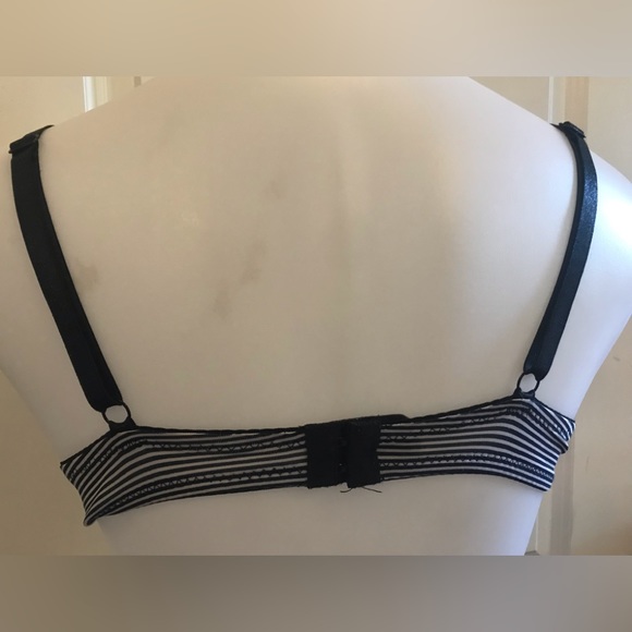 Body Embrace Navy Blue and White Striped Push Up Adjustable Straps Bra - Picture 2 of 9